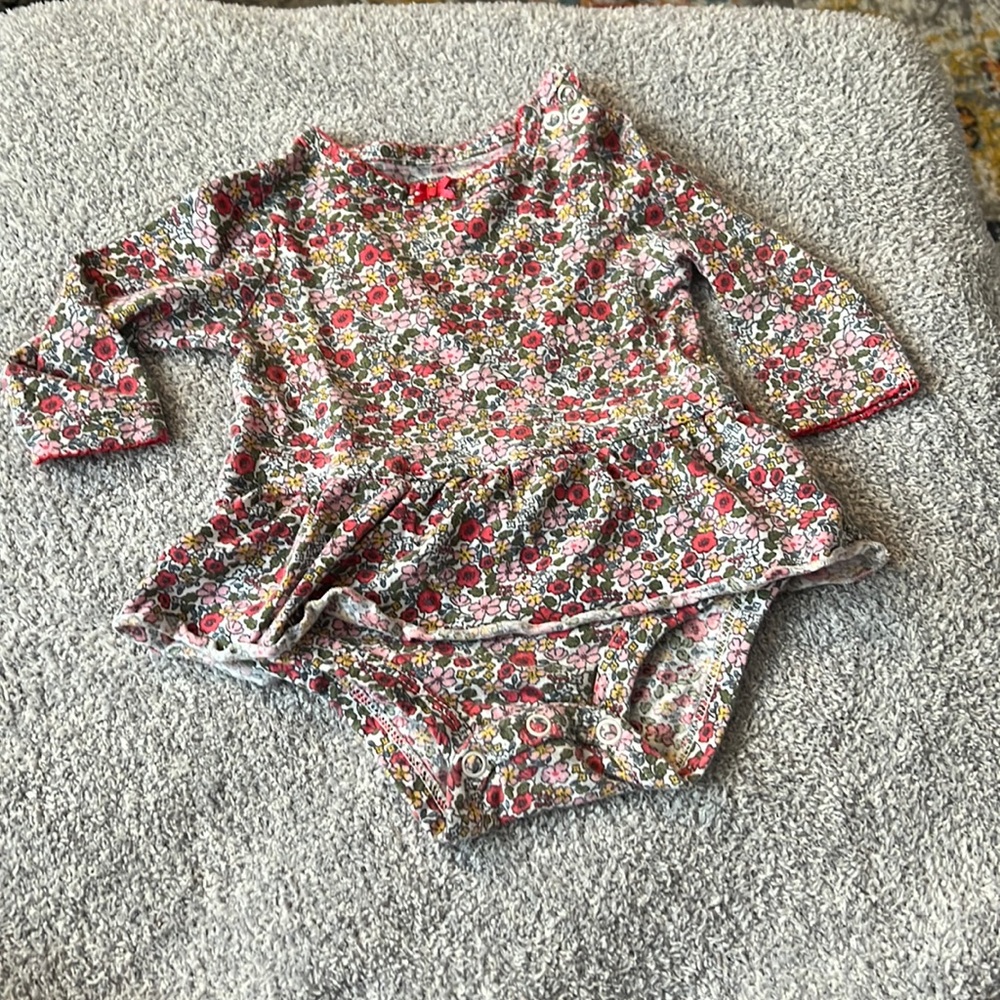 Carters 3 month girls onesie/outfit